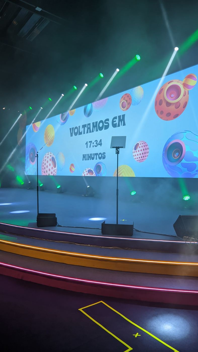 Telão de contagem regressiva do intervalo no palco